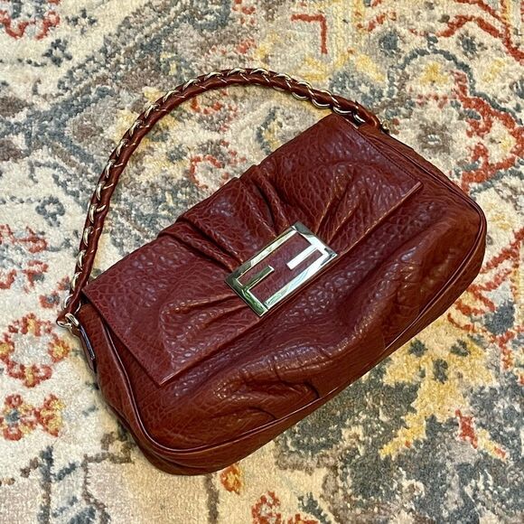 Fendi Mia Flap Bag Burgundy GHW - Picture 3 of 10